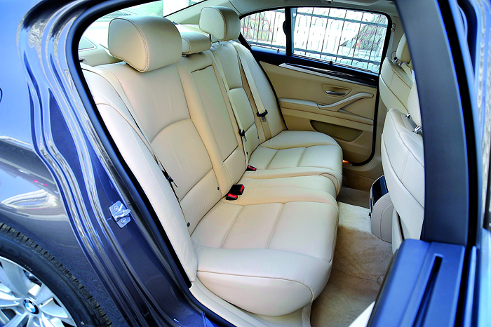 Volvo S80 D3 vs Audi A6 vs Merc E220 CDI vs BMW 520d - Image 11